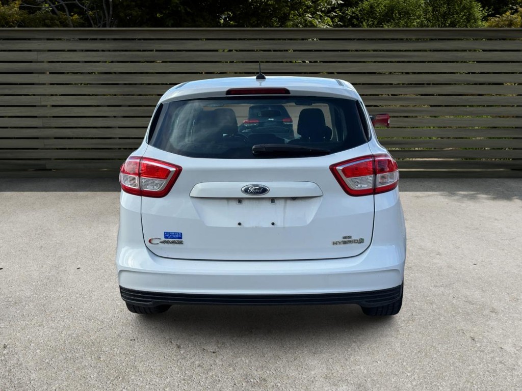 Ford C-Max Hybrid Vehicle Full-screen Gallery Image 09