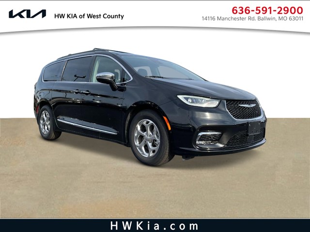 2022 Chrysler Pacifica Limited at HW Kia in Ballwin MO