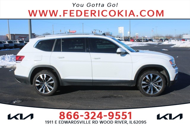 2020 Volkswagen Atlas 3.6L V6 SEL Premium at Federico Kia in Wood River IL