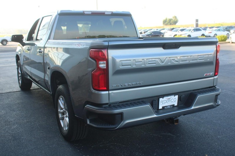 Chevrolet Silverado 1500 Vehicle Full-screen Gallery Image 05
