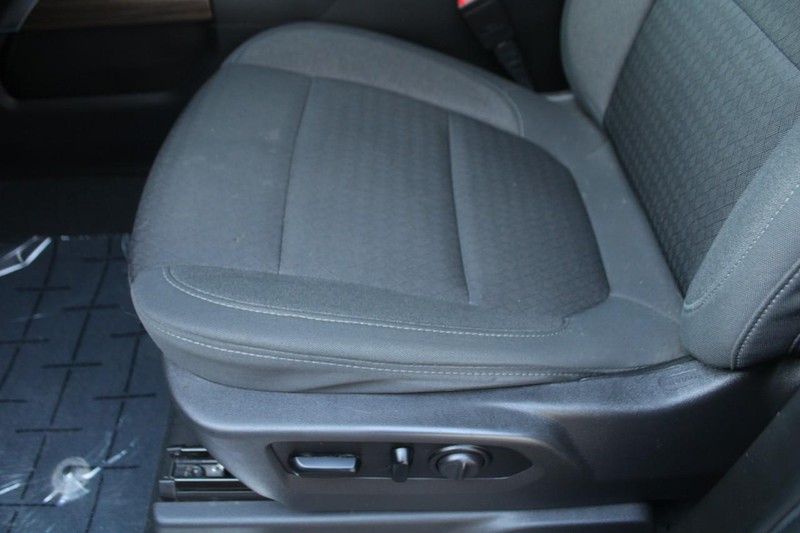 Chevrolet Silverado 1500 Vehicle Full-screen Gallery Image 15