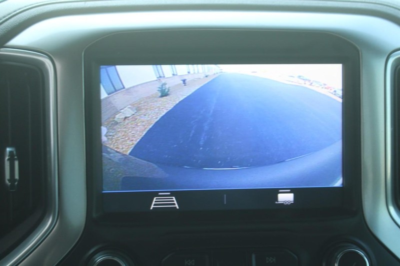 Chevrolet Silverado 1500 Vehicle Full-screen Gallery Image 19