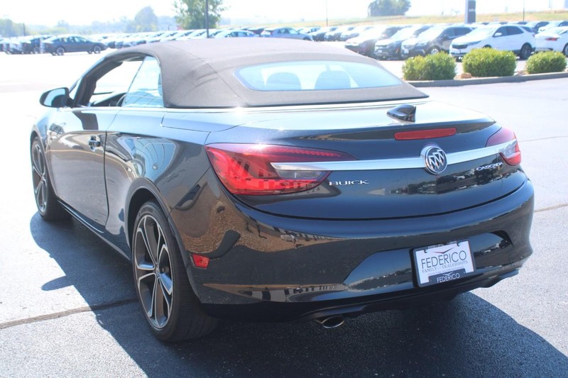 Buick Cascada Vehicle Full-screen Gallery Image 05