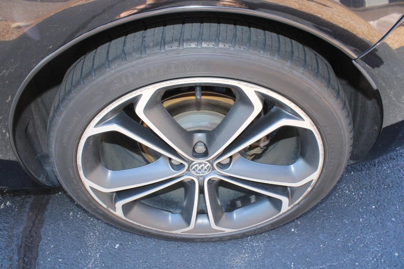 Buick Cascada Vehicle Full-screen Gallery Image 07