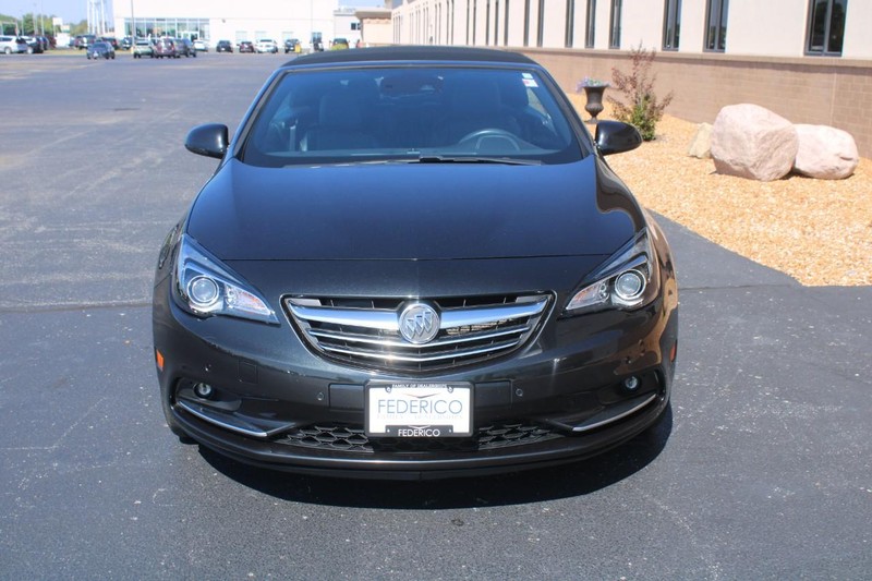 Buick Cascada Vehicle Full-screen Gallery Image 08
