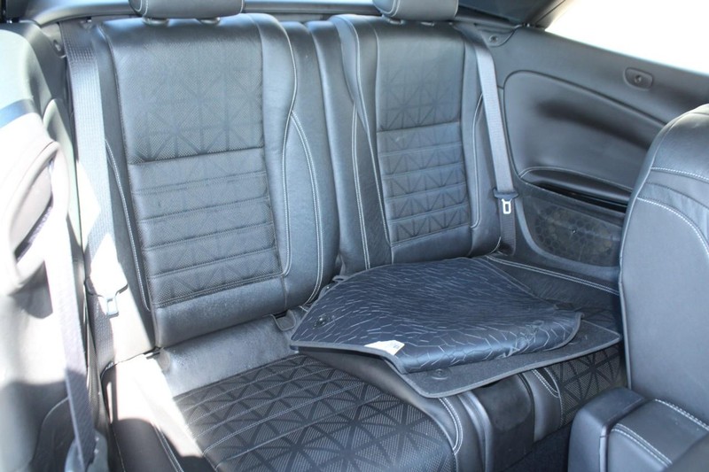 Buick Cascada Vehicle Full-screen Gallery Image 09