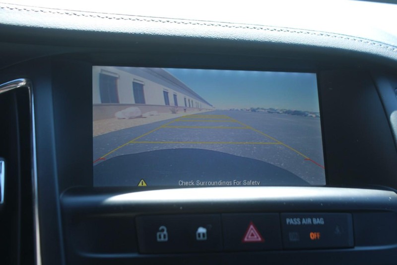 Buick Cascada Vehicle Full-screen Gallery Image 17