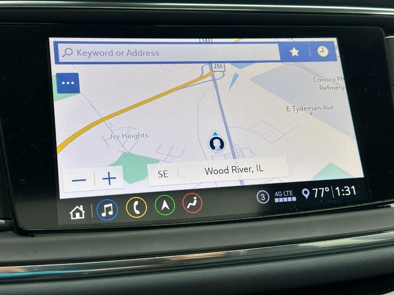 Buick Enclave Vehicle Full-screen Gallery Image 25