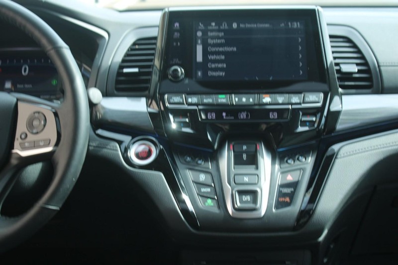 Honda Odyssey Vehicle Full-screen Gallery Image 13