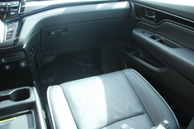 Honda Odyssey Vehicle Full-screen Gallery Image 14