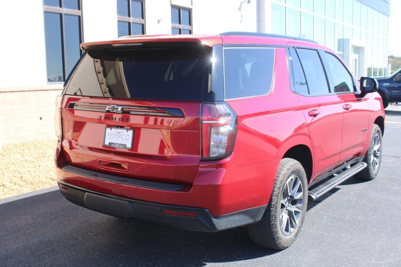 Chevrolet Tahoe Vehicle Full-screen Gallery Image 03