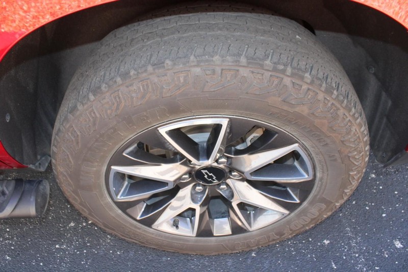 Chevrolet Tahoe Vehicle Full-screen Gallery Image 07