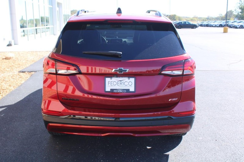 Chevrolet Equinox Vehicle Full-screen Gallery Image 04