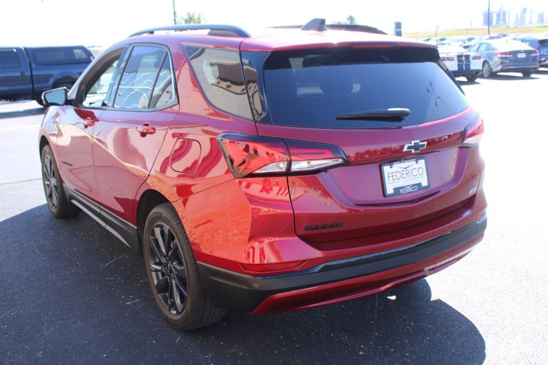 Chevrolet Equinox Vehicle Full-screen Gallery Image 05