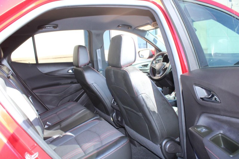 Chevrolet Equinox Vehicle Full-screen Gallery Image 09