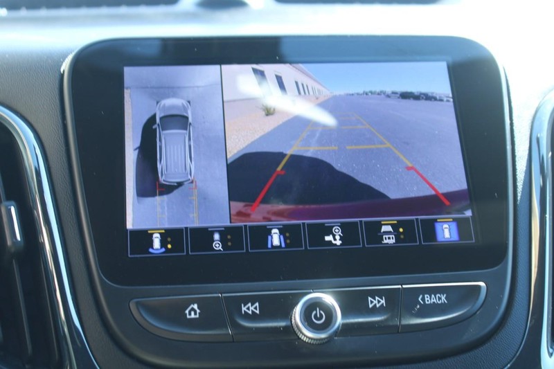 Chevrolet Equinox Vehicle Full-screen Gallery Image 19