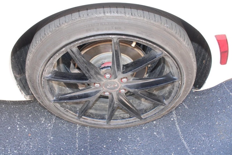 Chevrolet Camaro Vehicle Full-screen Gallery Image 05