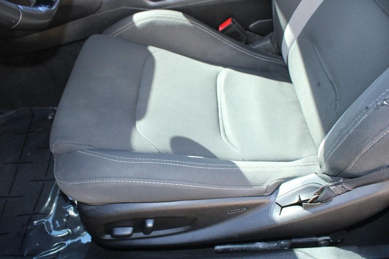 Chevrolet Camaro Vehicle Full-screen Gallery Image 12