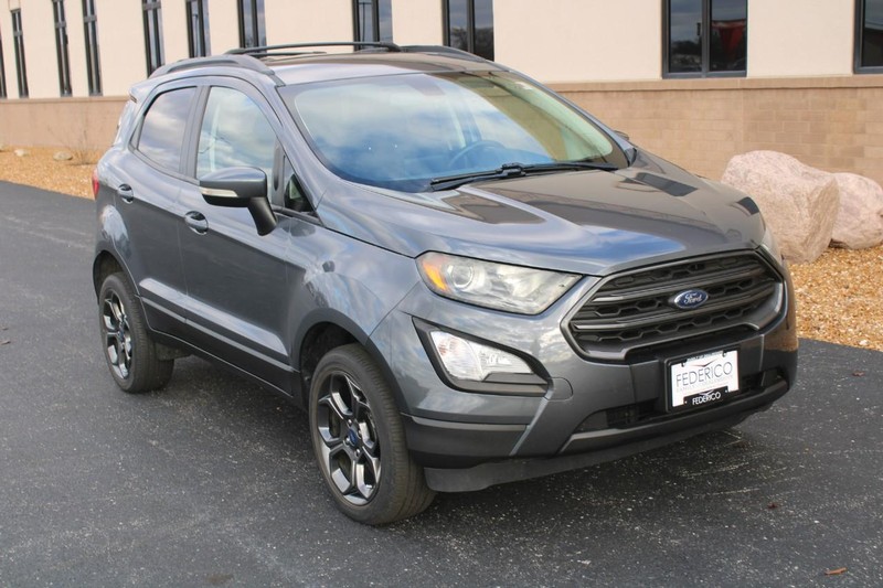 Ford EcoSport Vehicle Full-screen Gallery Image 02