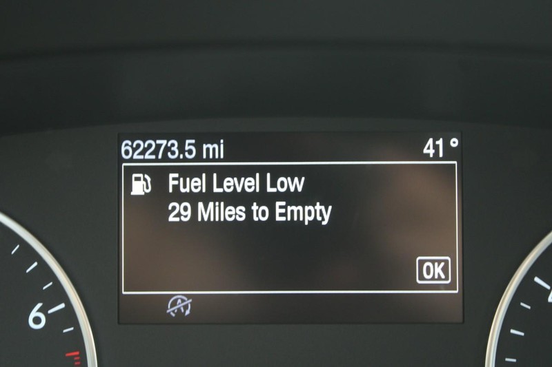 Ford EcoSport Vehicle Full-screen Gallery Image 18