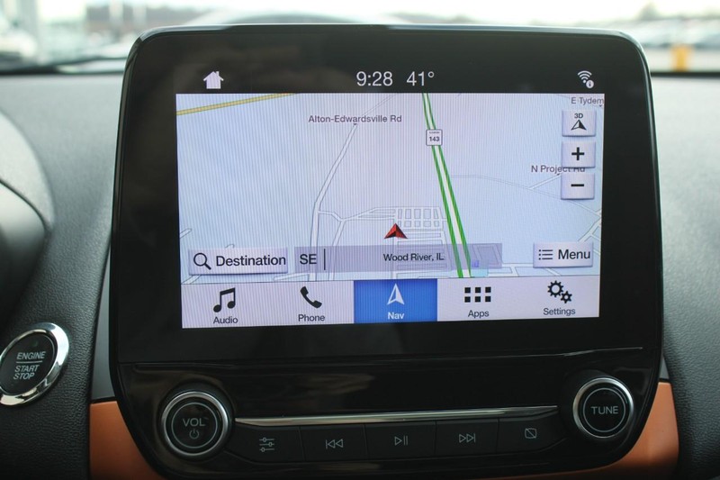 Ford EcoSport Vehicle Full-screen Gallery Image 19