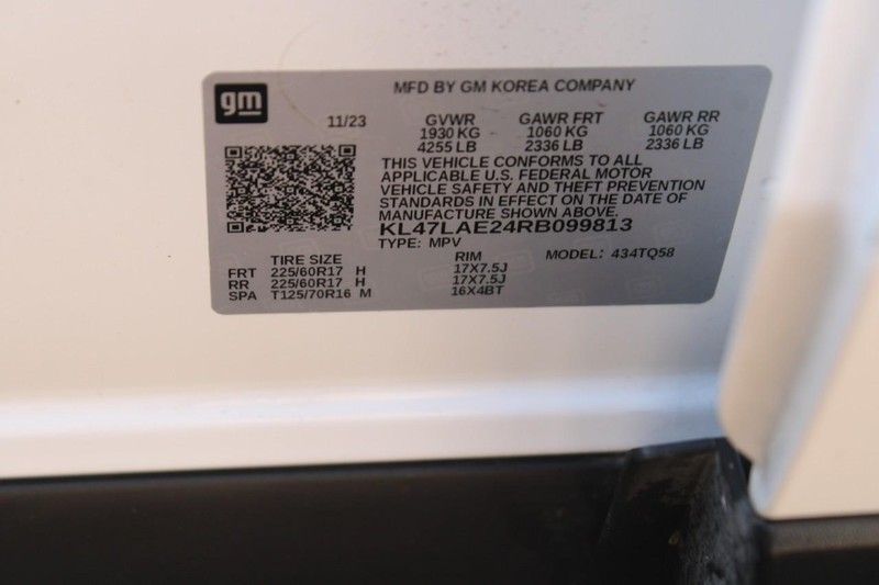 Buick Envista Vehicle Full-screen Gallery Image 16