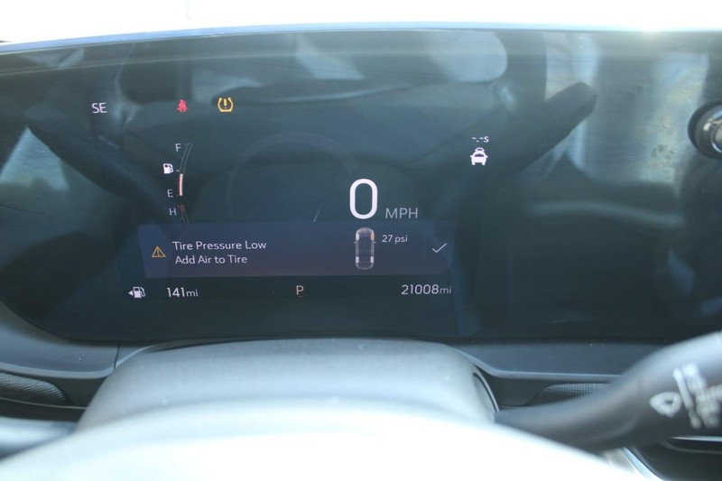 Buick Envista Vehicle Full-screen Gallery Image 17