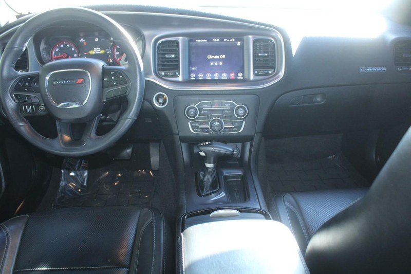 Dodge Charger Vehicle Full-screen Gallery Image 10