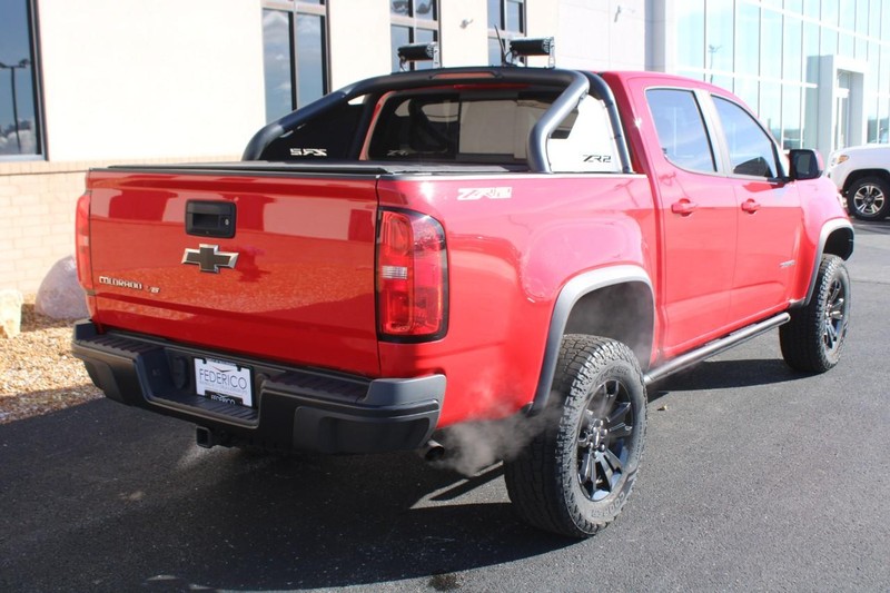 Chevrolet Colorado Vehicle Full-screen Gallery Image 03