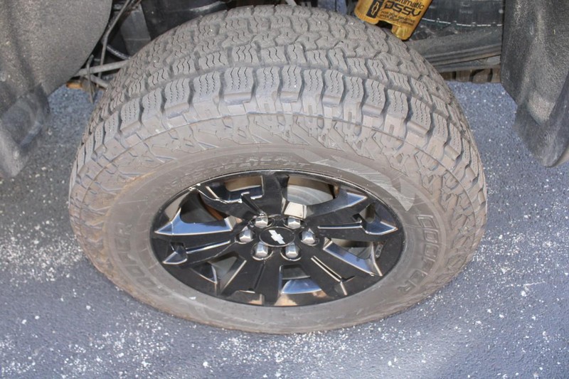 Chevrolet Colorado Vehicle Full-screen Gallery Image 07