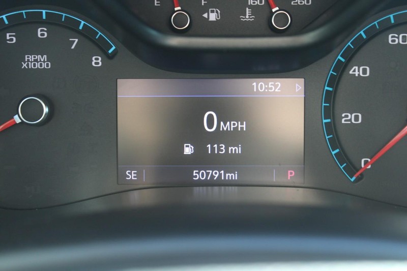 Chevrolet Colorado Vehicle Full-screen Gallery Image 18