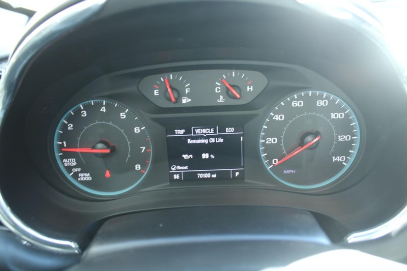 Chevrolet Malibu Vehicle Full-screen Gallery Image 17