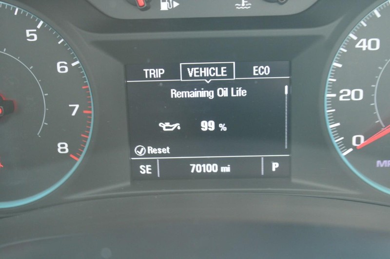 Chevrolet Malibu Vehicle Full-screen Gallery Image 18