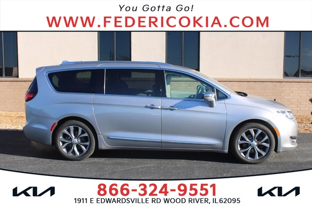 Wood River IL 2017 Chrysler Pacifica more details - chrysler pacifica