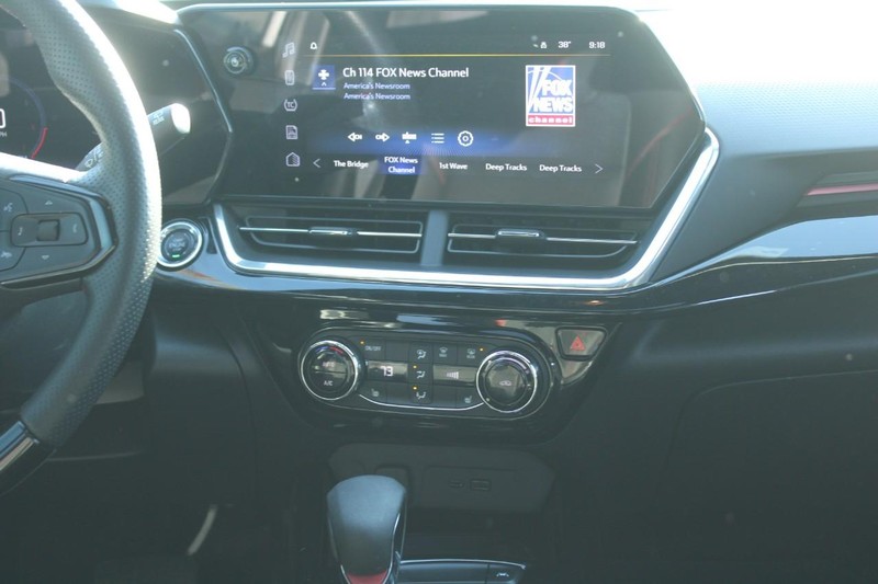 Chevrolet Trax Vehicle Full-screen Gallery Image 12