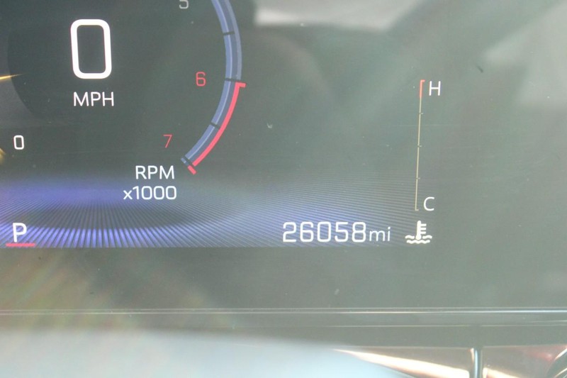 Chevrolet Trax Vehicle Full-screen Gallery Image 18