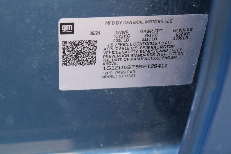 Chevrolet Malibu Vehicle Full-screen Gallery Image 16