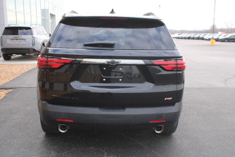 Chevrolet Traverse Vehicle Full-screen Gallery Image 04