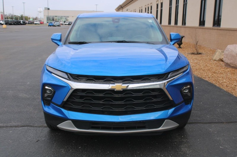 Chevrolet Blazer Vehicle Full-screen Gallery Image 08