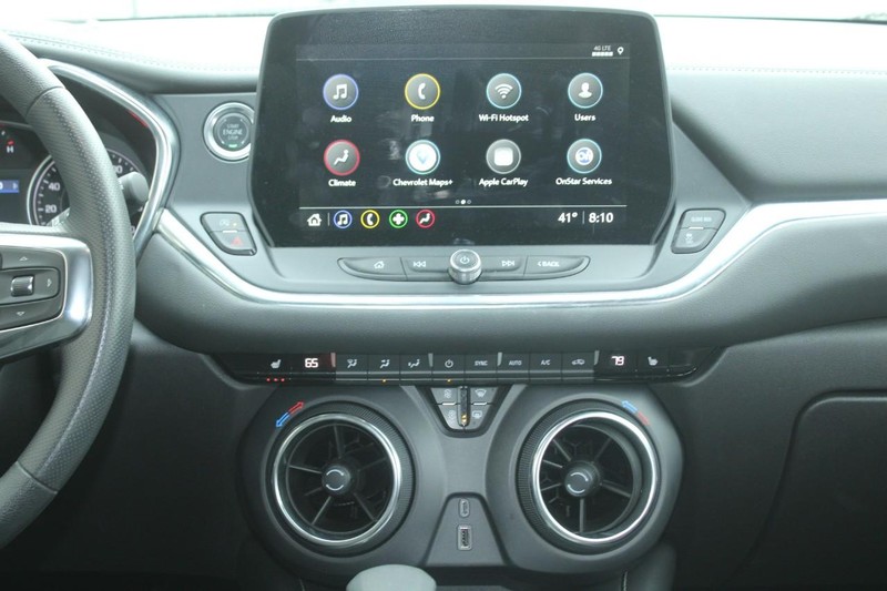 Chevrolet Blazer Vehicle Full-screen Gallery Image 12