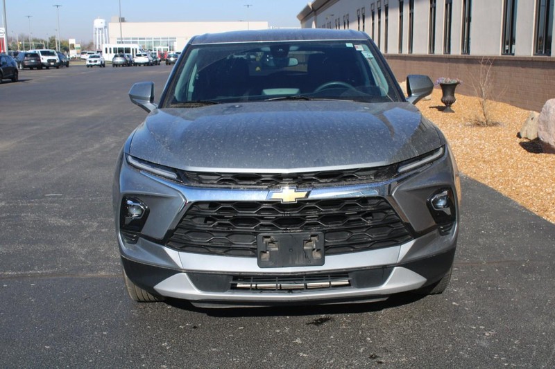 Chevrolet Blazer Vehicle Full-screen Gallery Image 08