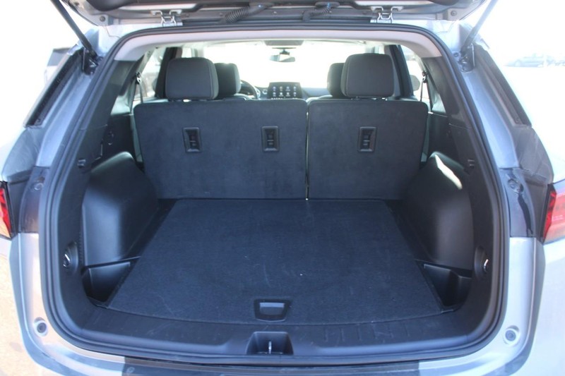 Chevrolet Blazer Vehicle Full-screen Gallery Image 06