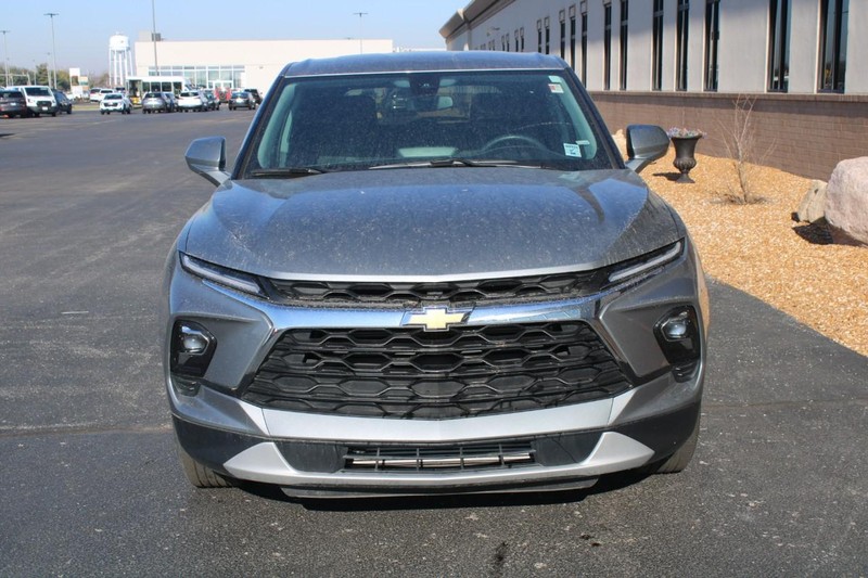 Chevrolet Blazer Vehicle Full-screen Gallery Image 08