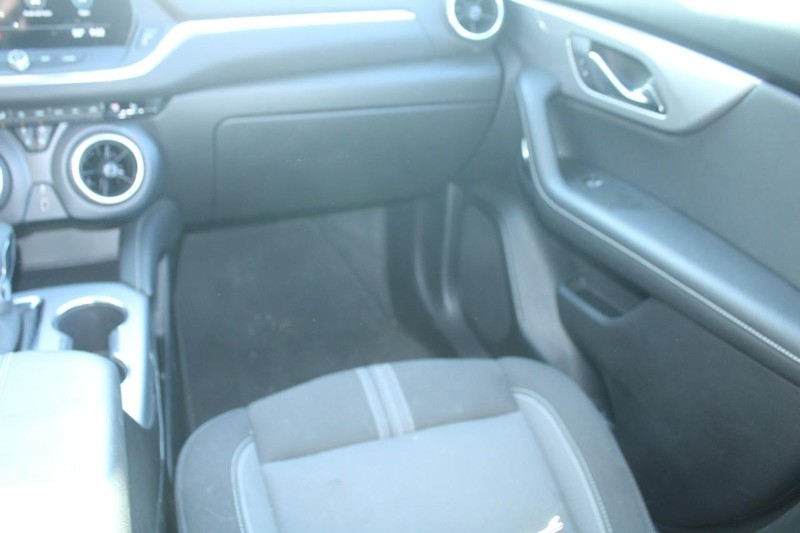 Chevrolet Blazer Vehicle Full-screen Gallery Image 13