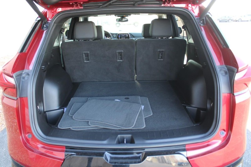 Chevrolet Blazer Vehicle Full-screen Gallery Image 06