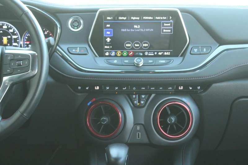 Chevrolet Blazer Vehicle Full-screen Gallery Image 12