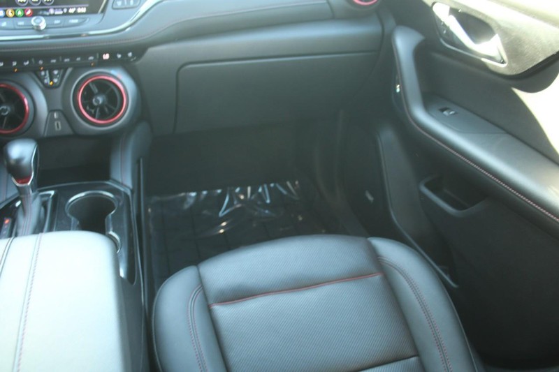 Chevrolet Blazer Vehicle Full-screen Gallery Image 13