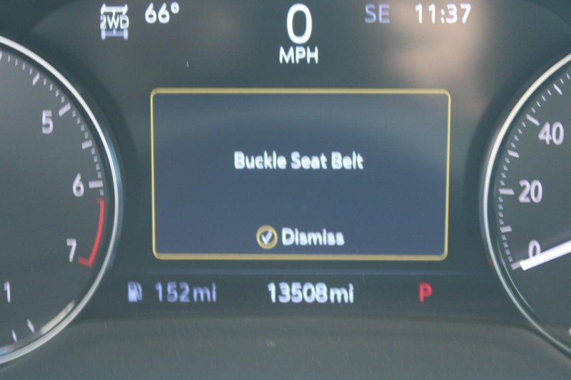 Buick Envision Vehicle Full-screen Gallery Image 18