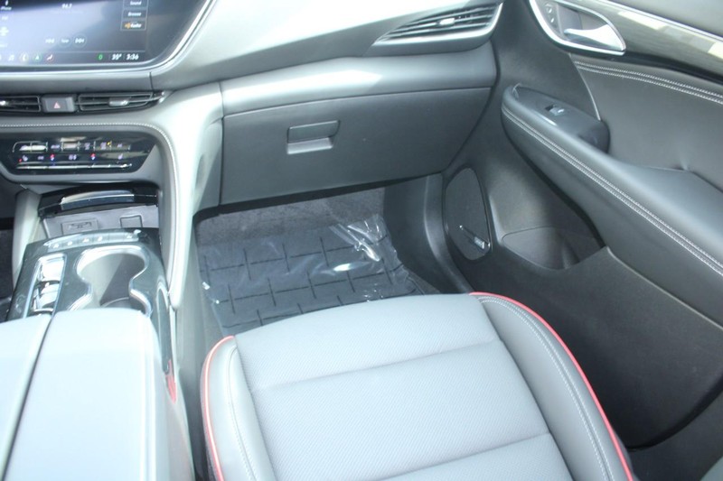 Buick Envision Vehicle Full-screen Gallery Image 13