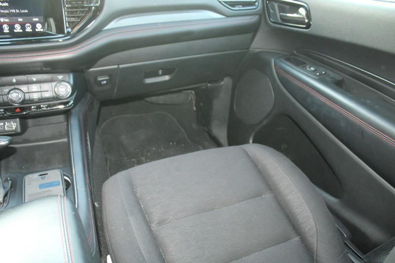 Dodge Durango Vehicle Full-screen Gallery Image 13